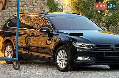 Універсал Volkswagen Passat 2017 в Ірпені