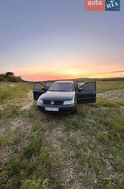 Седан Volkswagen Passat 1997 в Мукачево