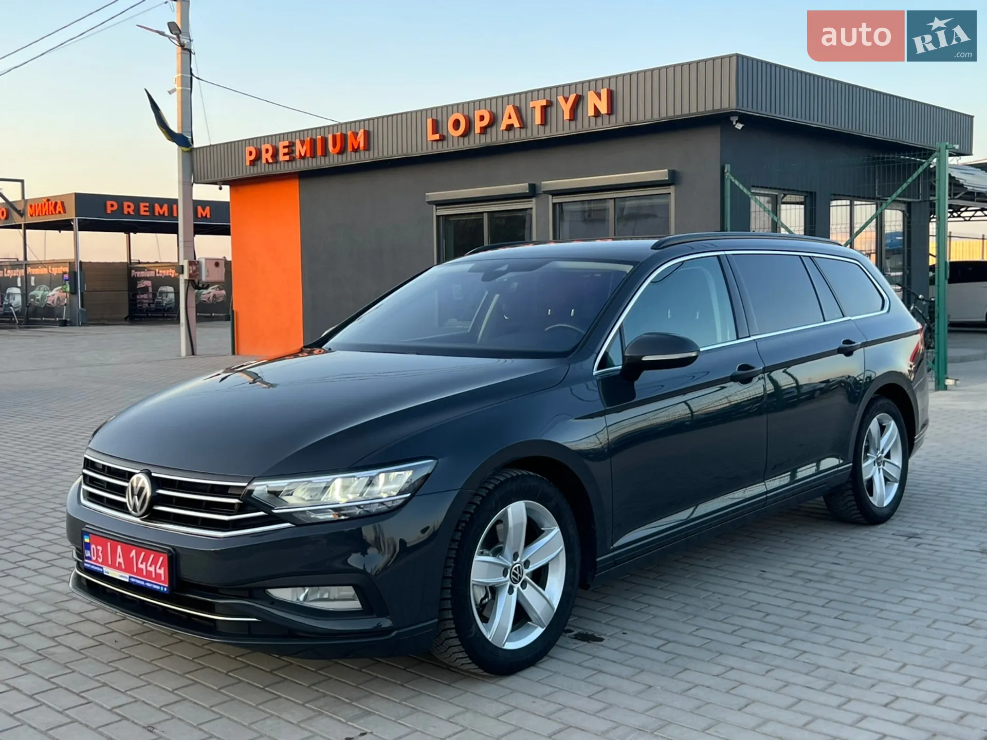 2019 Volkswagen Passat - мініатюра 3