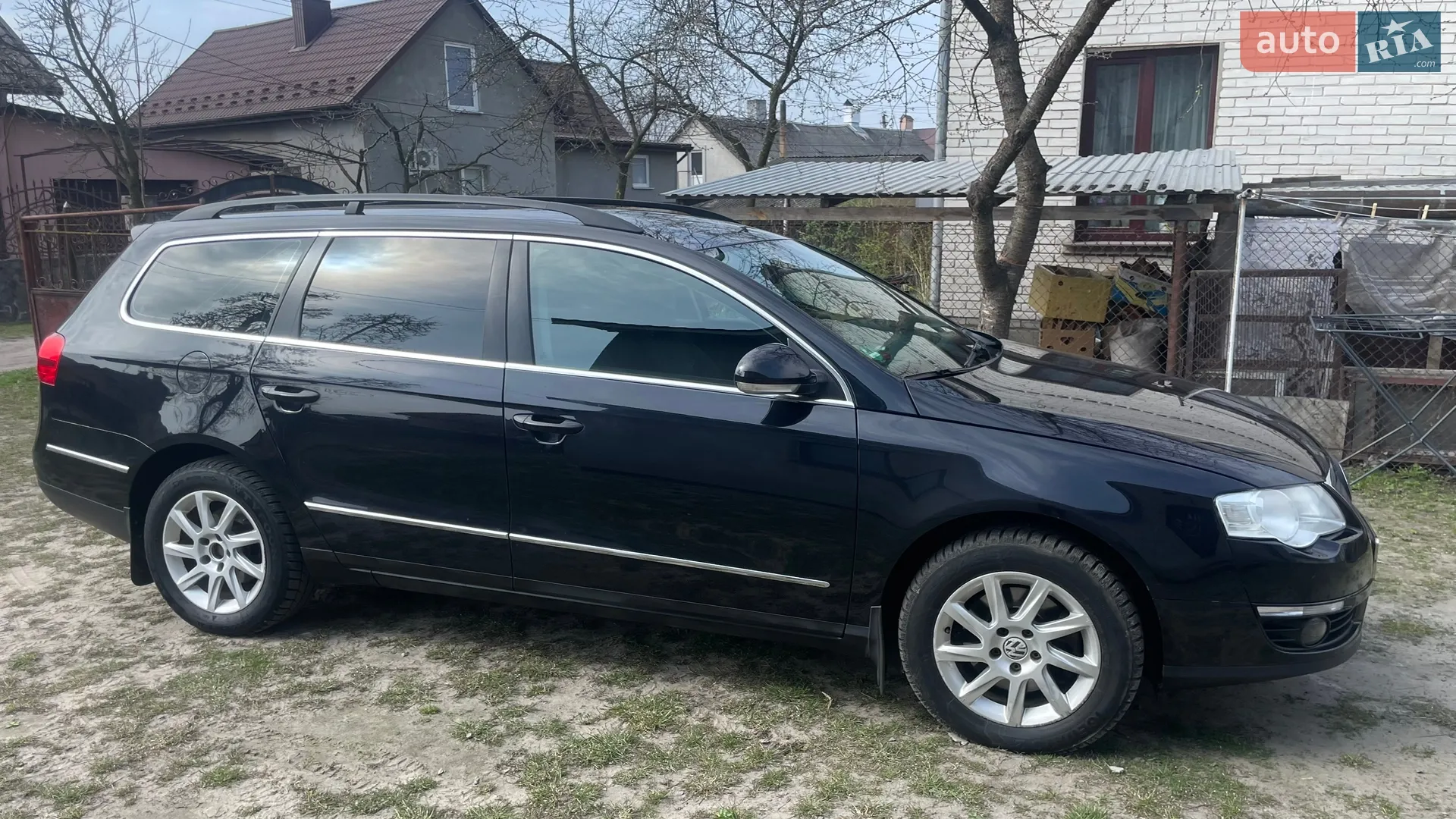 2010 Volkswagen Passat - мініатюра 2