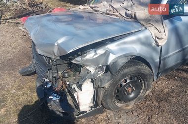 Універсал Volkswagen Passat 2002 в Хмельницькому