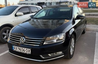 Седан Volkswagen Passat 2014 в Харкові