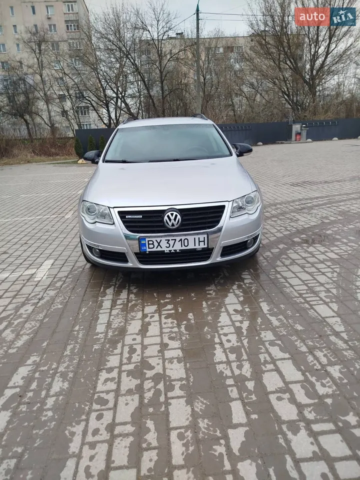 2010 Volkswagen Passat - мініатюра 16
