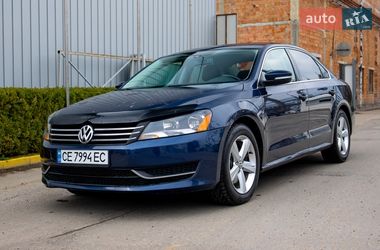 Седан Volkswagen Passat 2012 в Чернівцях