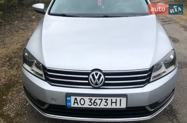 Седан Volkswagen Passat 2011 в Мукачевому
