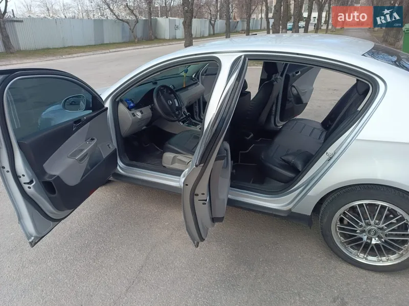 Volkswagen Passat 2005 VIN WVWZZZ3CZ6P000200 фото оголошення 4 з 74