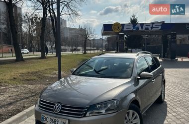 Универсал Volkswagen Passat 2011 в Львове