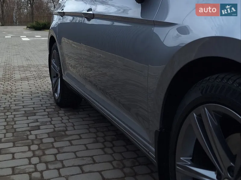 Volkswagen Passat 2020 VIN WVWZZZ3CZLE068479 фото оголошення 13 з 82