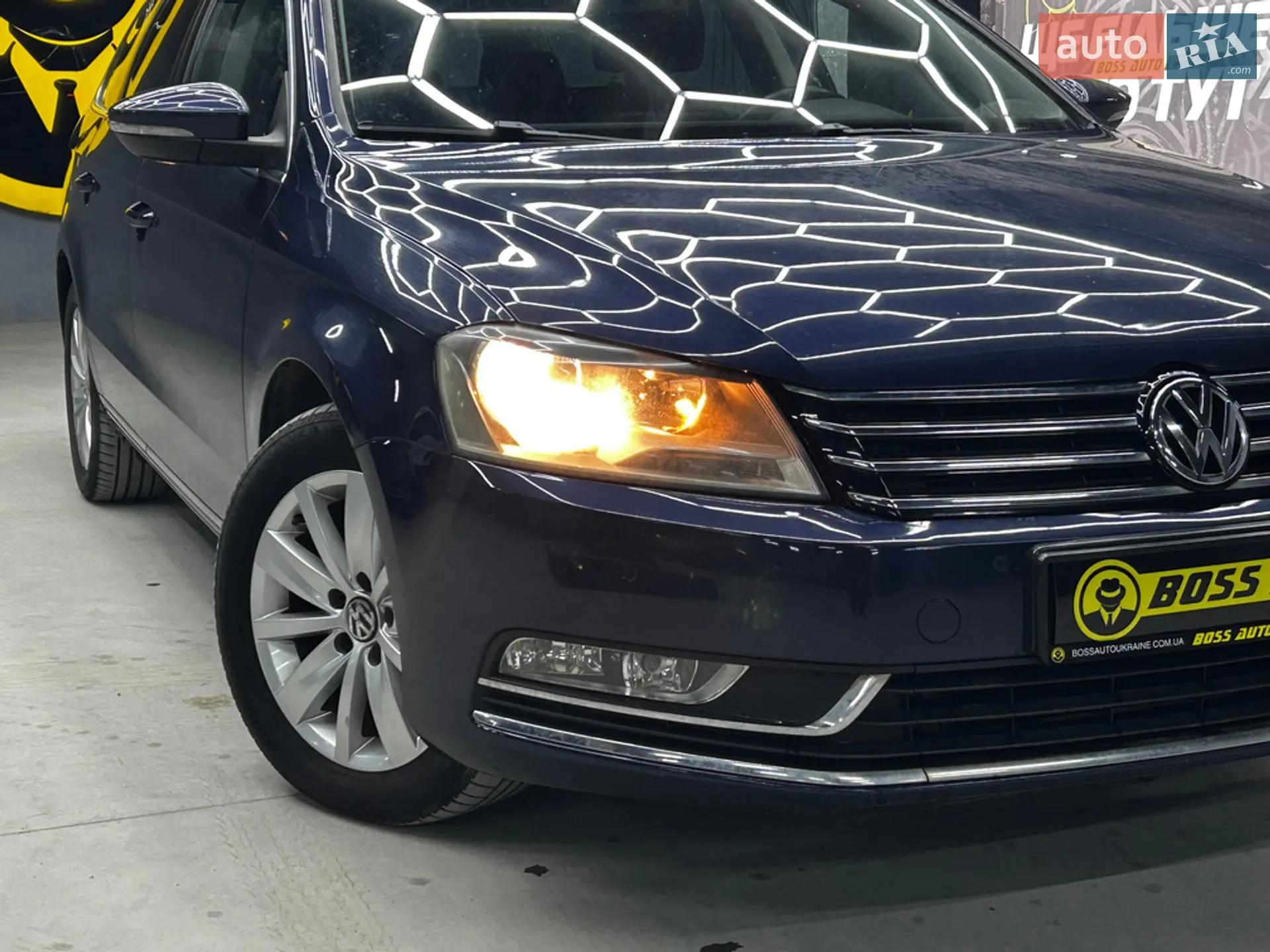 2010 Volkswagen Passat - мініатюра 3
