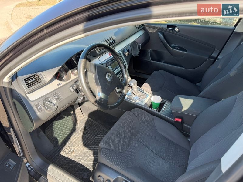 Седан Volkswagen Passat 2008 в Житомире