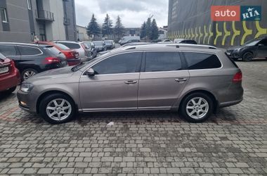 Универсал Volkswagen Passat 2011 в Ивано-Франковске
