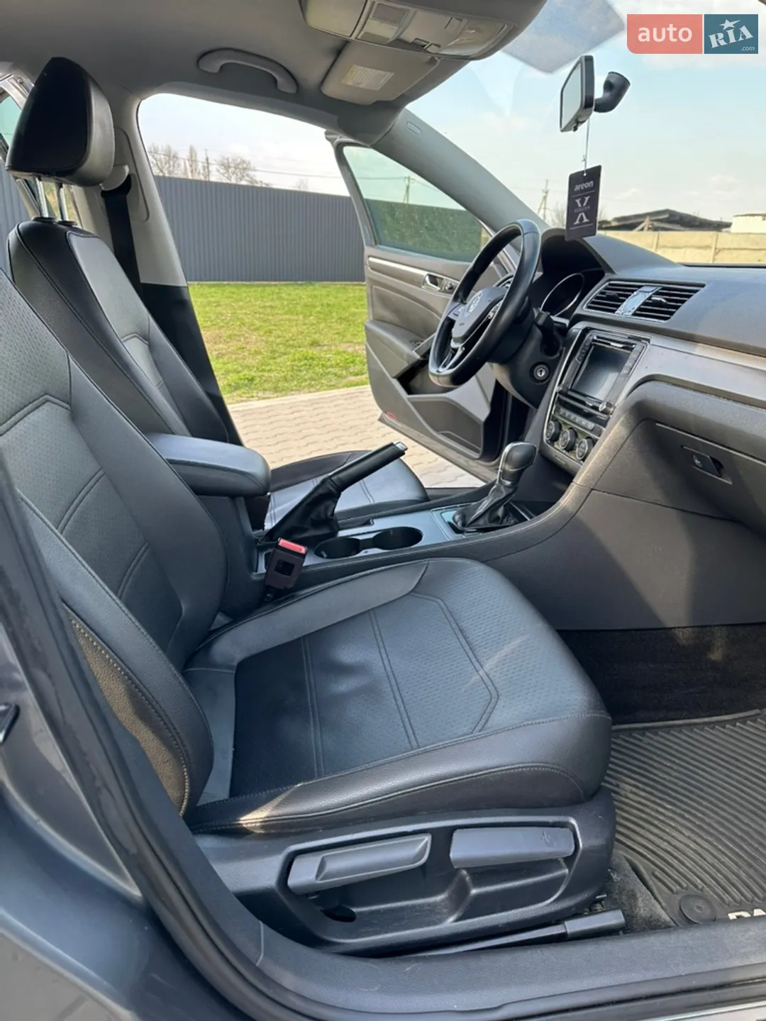 2017 Volkswagen Passat - мініатюра 17