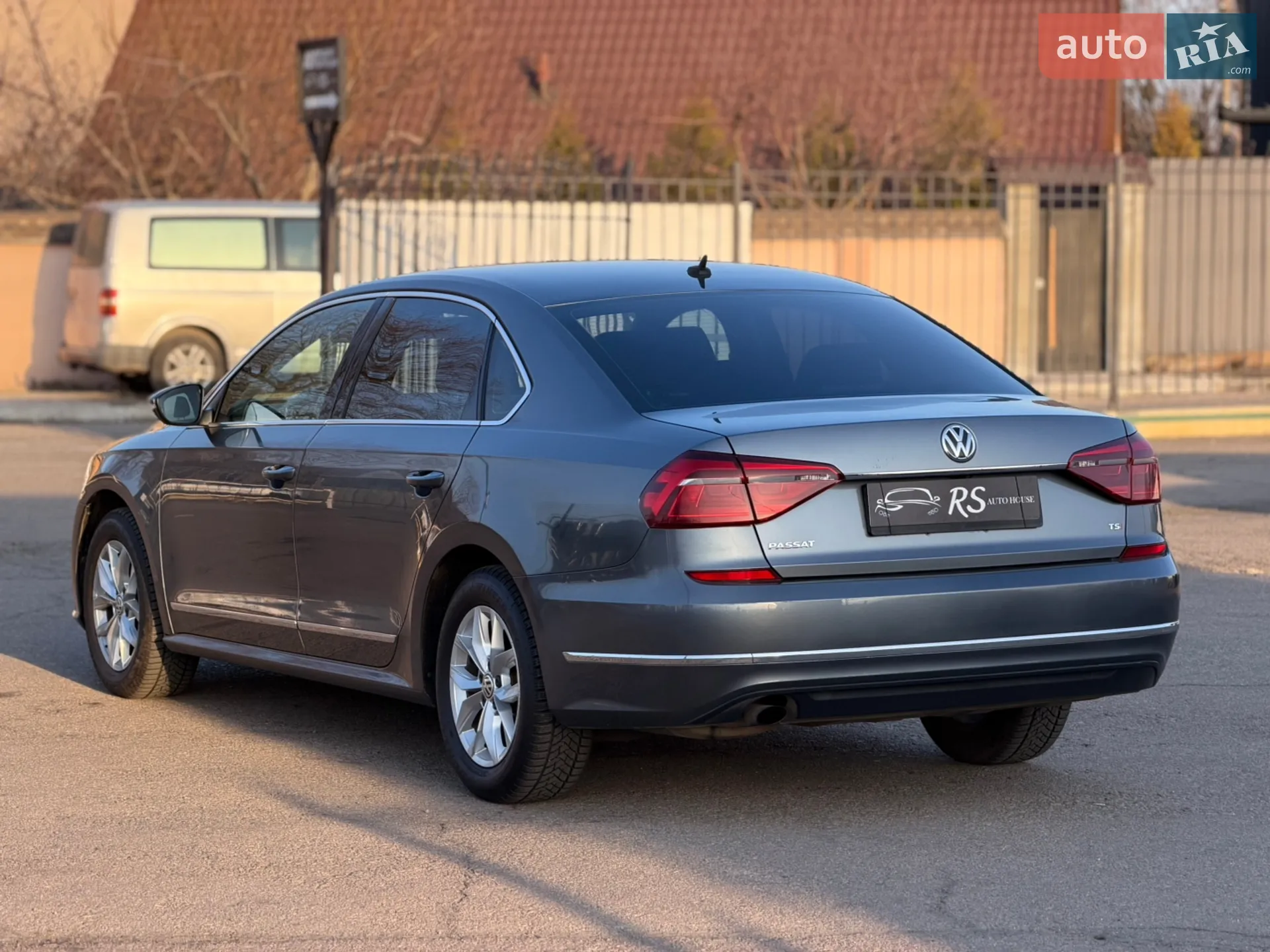 2016 Volkswagen Passat - мініатюра 9