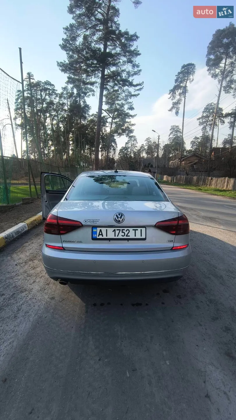 2017 Volkswagen Passat - мініатюра 2