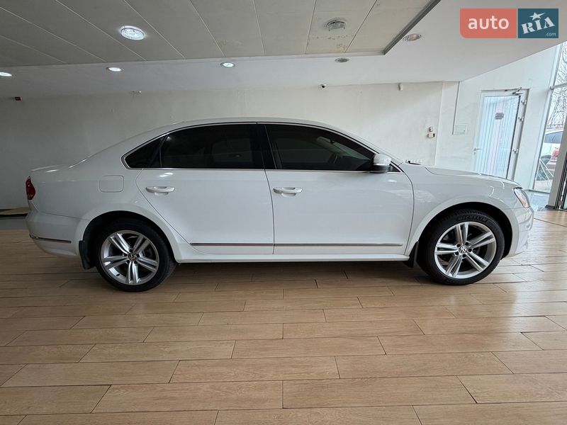 Седан Volkswagen Passat 2014 в Кривом Роге
