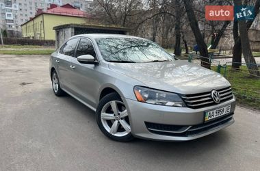 Седан Volkswagen Passat 2012 в Киеве