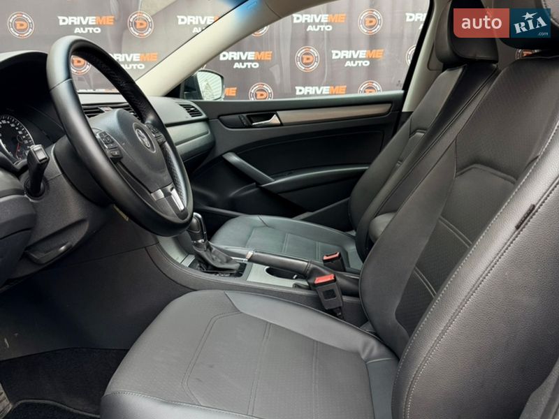 Седан Volkswagen Passat 2014 в Киеве