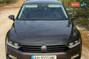 Седан Volkswagen Passat 2018 в Житомирі