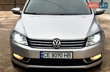 Седан Volkswagen Passat 2012 в Черновцах