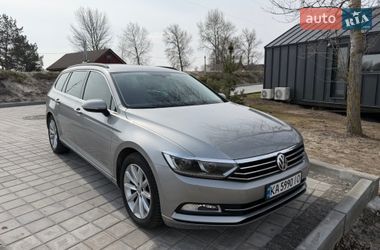 Универсал Volkswagen Passat 2016 в Киеве
