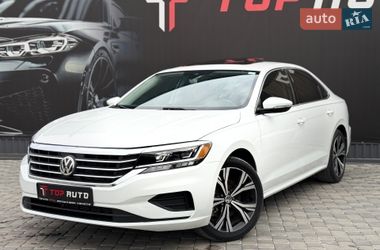 Седан Volkswagen Passat 2022 в Львові
