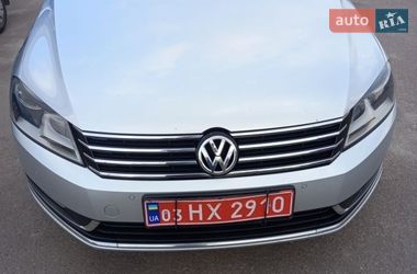 Універсал Volkswagen Passat 2013 в Львові