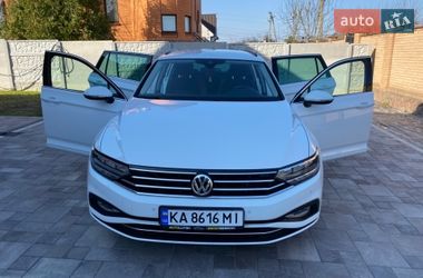 Универсал Volkswagen Passat 2019 в Житомире