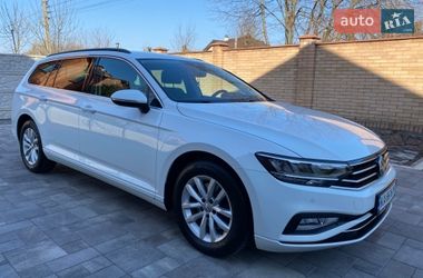 Универсал Volkswagen Passat 2019 в Житомире