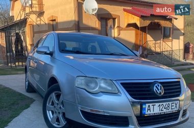Седан Volkswagen Passat 2005 в Галиче