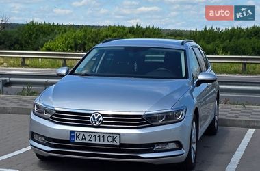 Универсал Volkswagen Passat 2019 в Киеве