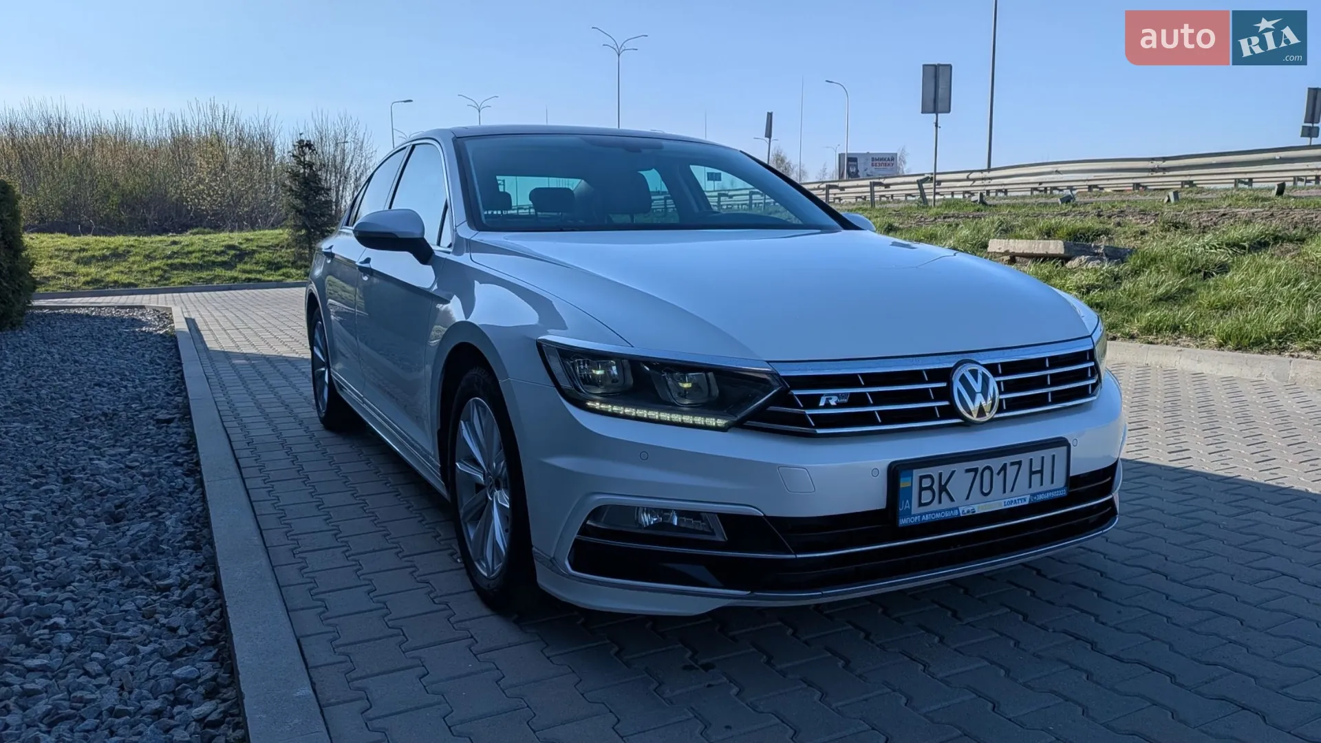 2015 Volkswagen Passat - мініатюра 2
