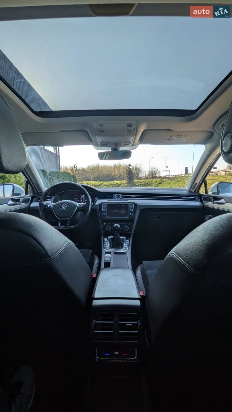 2015 Volkswagen Passat - мініатюра 29