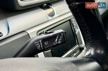 Універсал Volkswagen Passat 2011 в Львові
