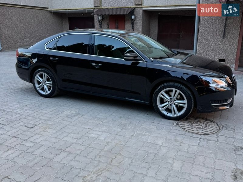 Седан Volkswagen Passat 2013 в Тернополе