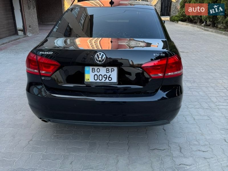 Седан Volkswagen Passat 2013 в Тернополе