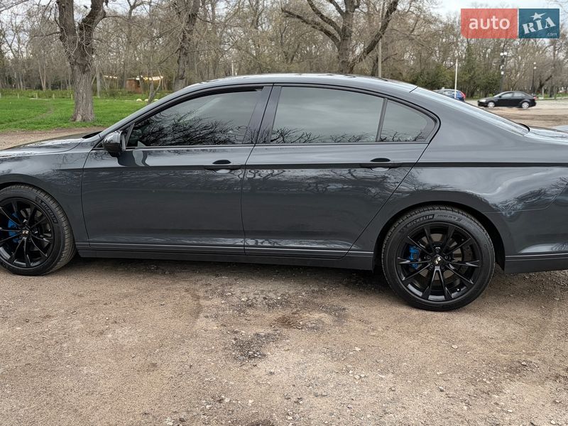 Седан Volkswagen Passat 2016 в Одессе