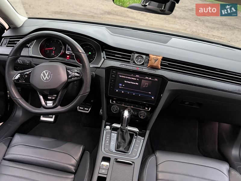 Седан Volkswagen Passat 2016 в Одессе