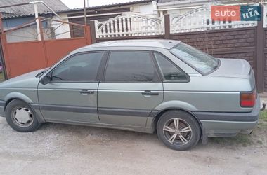 Седан Volkswagen Passat 1989 в Запоріжжі