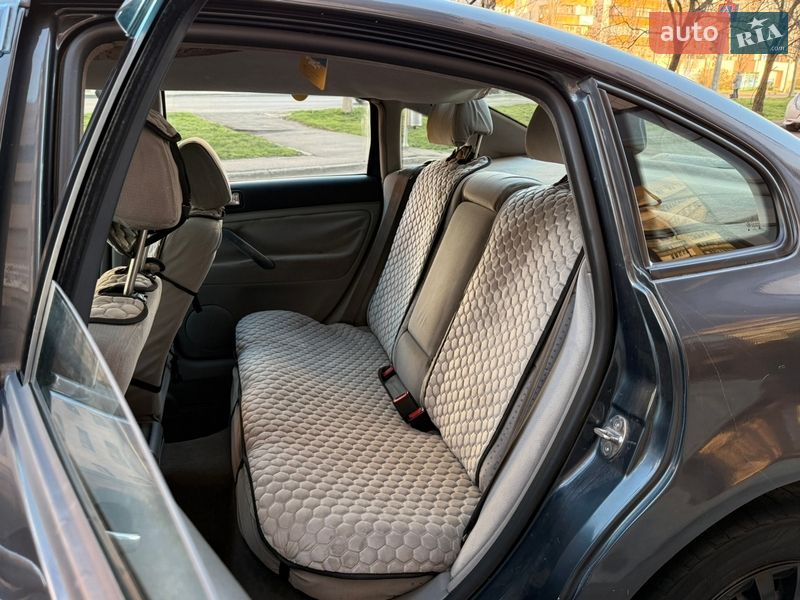 Седан Volkswagen Passat 1999 в Одессе
