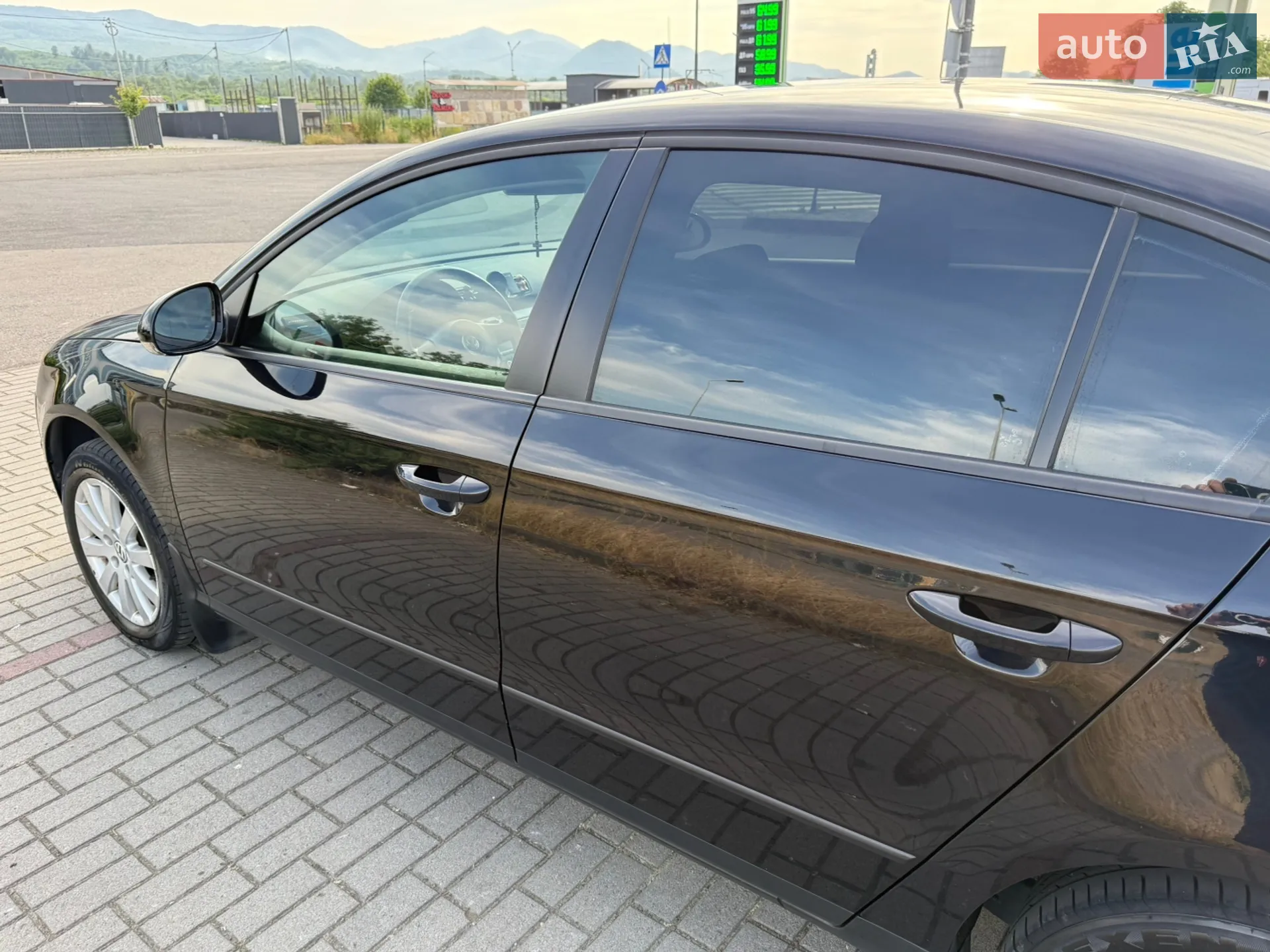 2010 Volkswagen Passat - мініатюра 19