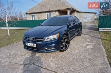 Седан Volkswagen Passat 2018 в Павлограде