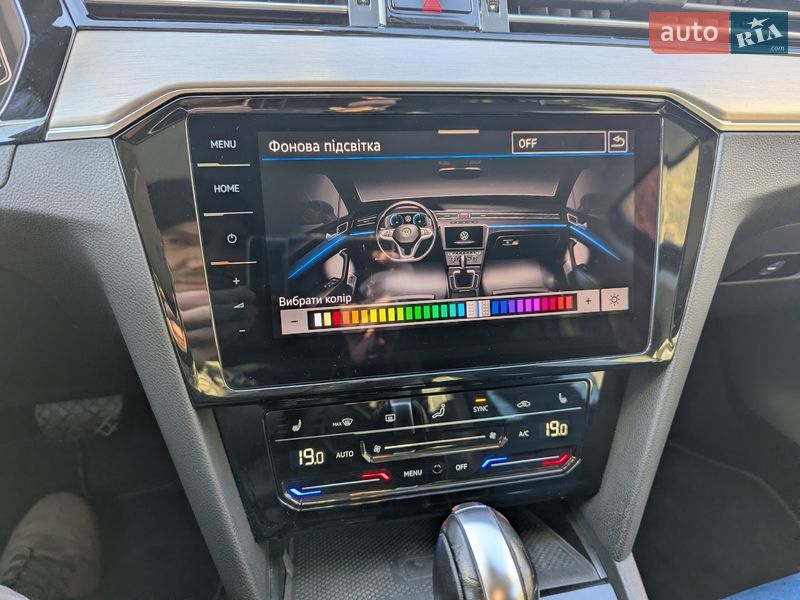 Универсал Volkswagen Passat 2020 в Львове