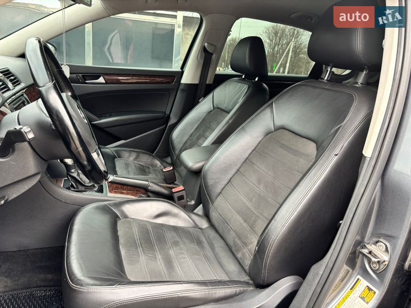 Седан Volkswagen Passat 2012 в Миргороде
