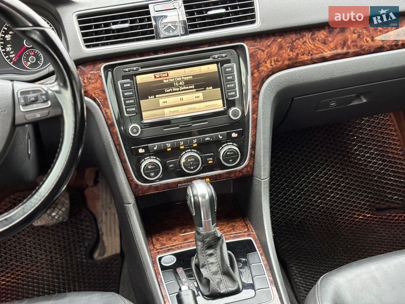 Седан Volkswagen Passat 2012 в Миргороде