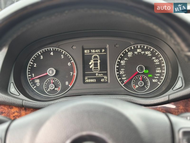 Седан Volkswagen Passat 2012 в Миргороде