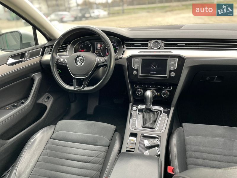 Универсал Volkswagen Passat 2016 в Калуше