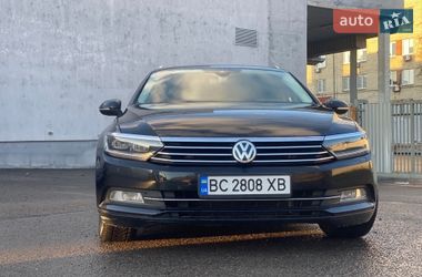 Універсал Volkswagen Passat 2015 в Львові