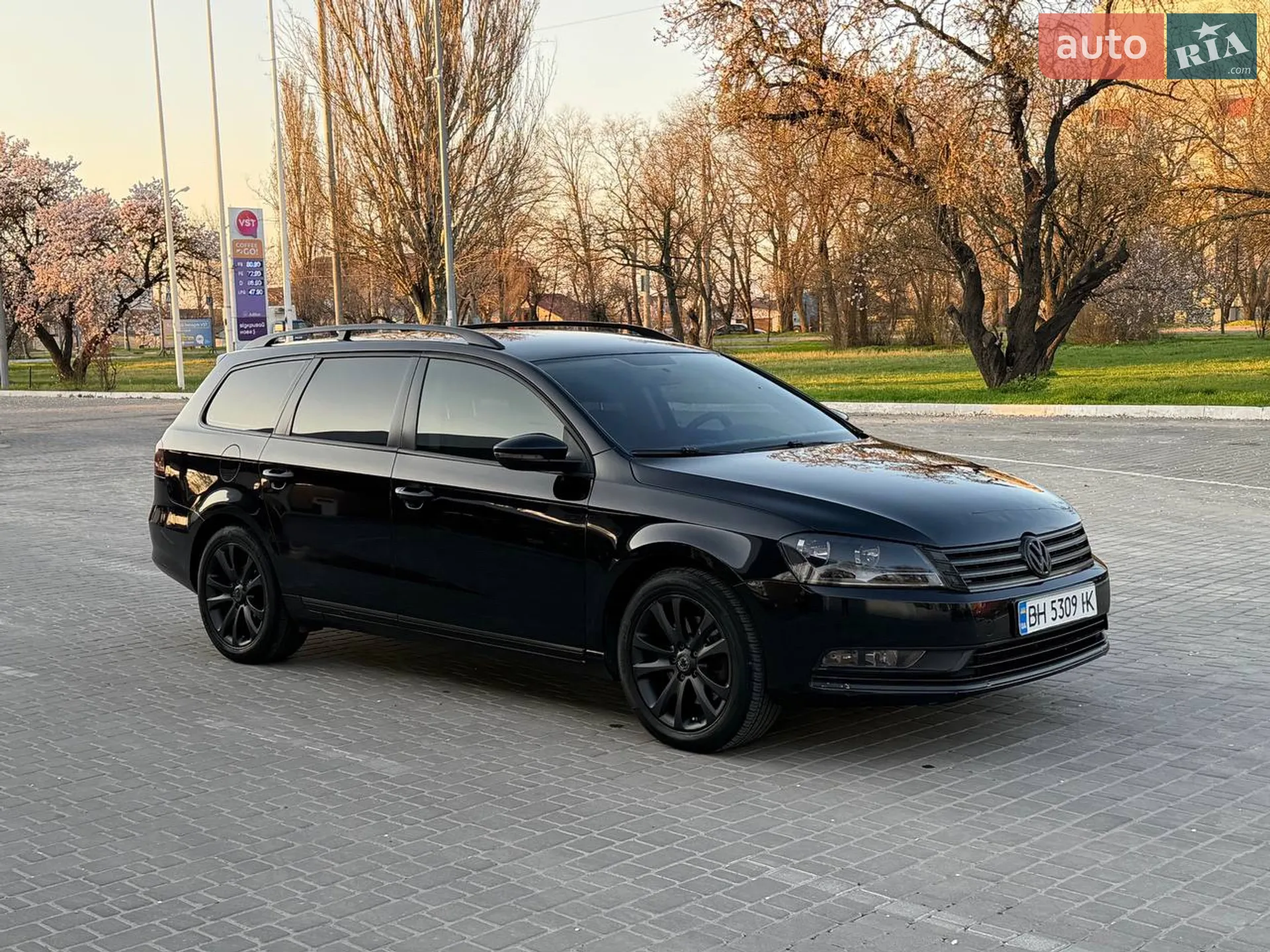 2011 Volkswagen Passat - фото 1