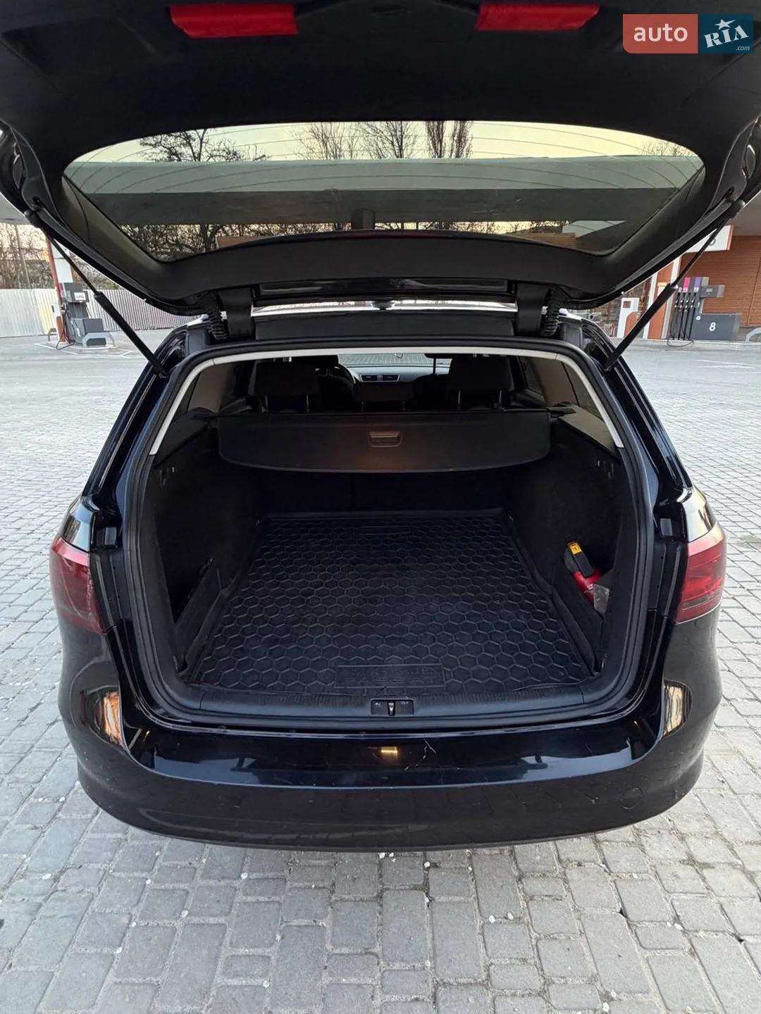 2011 Volkswagen Passat - мініатюра 19