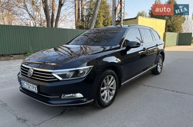 Универсал Volkswagen Passat 2018 в Львове